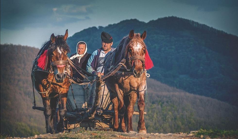 神秘的"中世纪"村庄:村民不会用相机