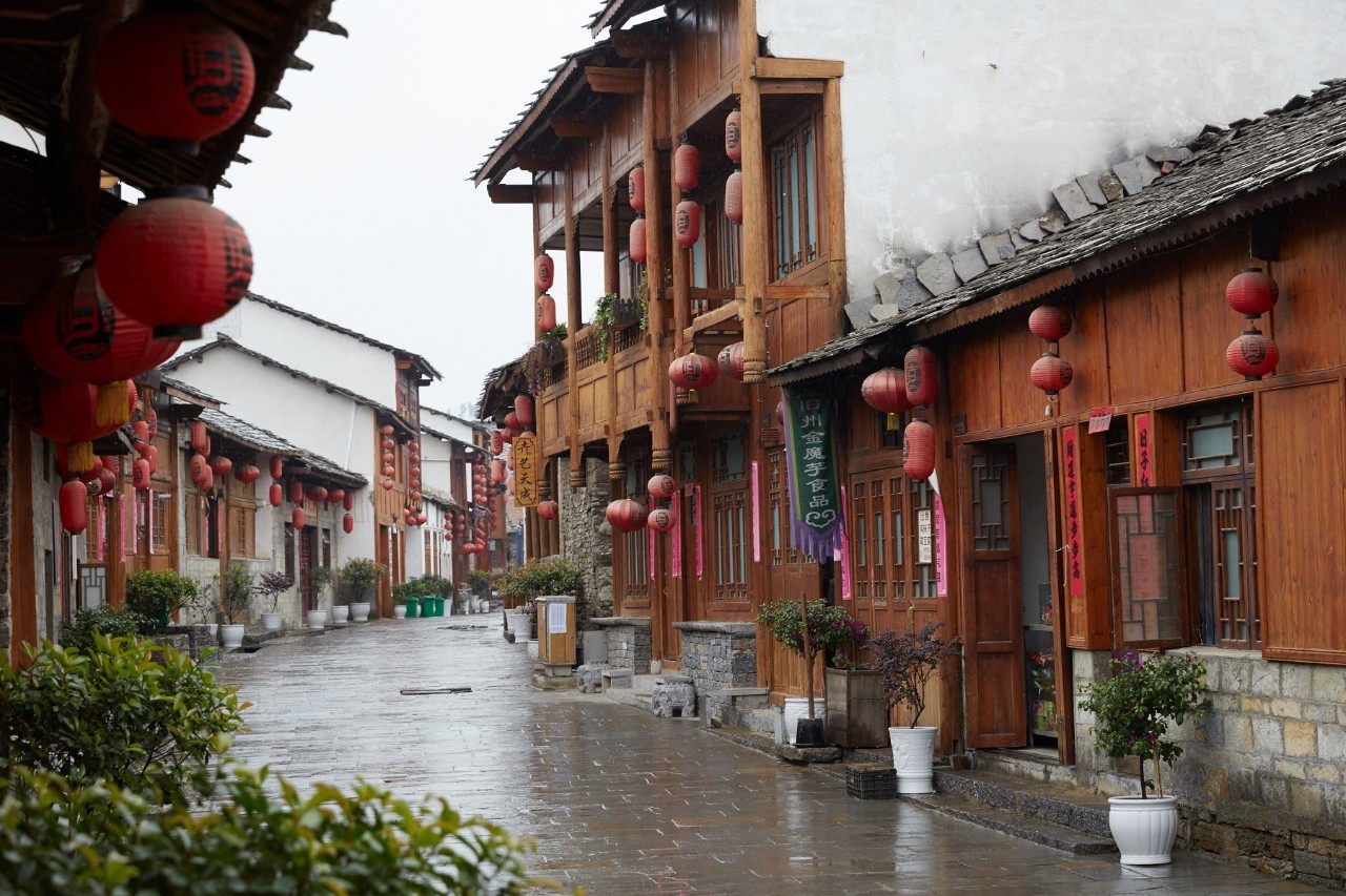 请把贵州这片碧油油的春色"绿"进你的心窝里