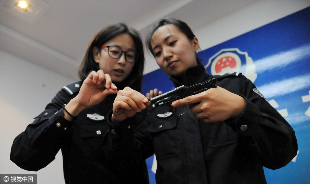 探秘90后女刑事技术警察 细微之处揭开真相