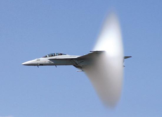 台州多地市民听到神秘巨响 专业人士猜测是音爆