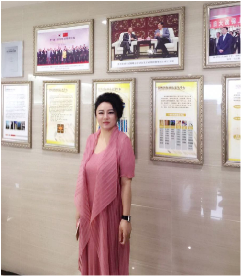 湖南文交所董事长袁丹参观正威集团贵州国际商品交易中心