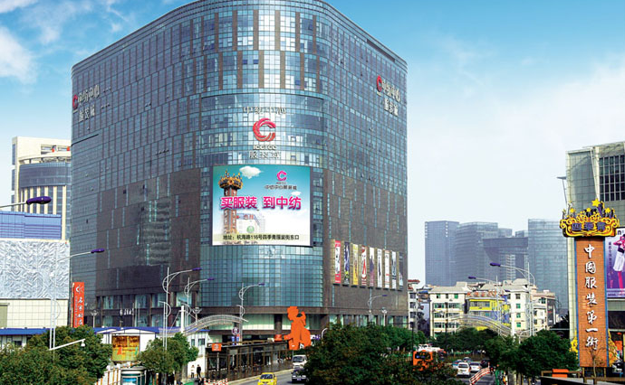 杭州四季青开启疯狂甩卖模式 夏装的最后一波出击!