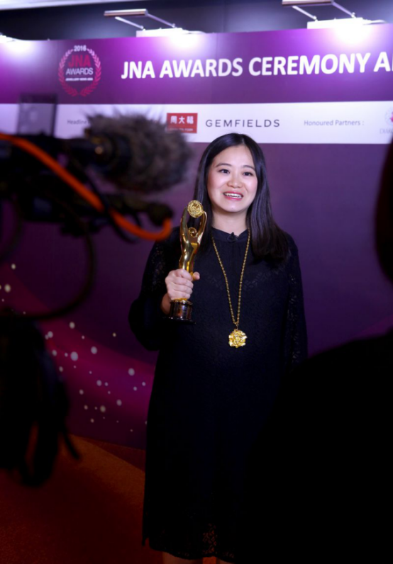 杰出源于"匠人精神"的传承 ——赛菲尔珠宝总经理王卓荣获2016jna年度