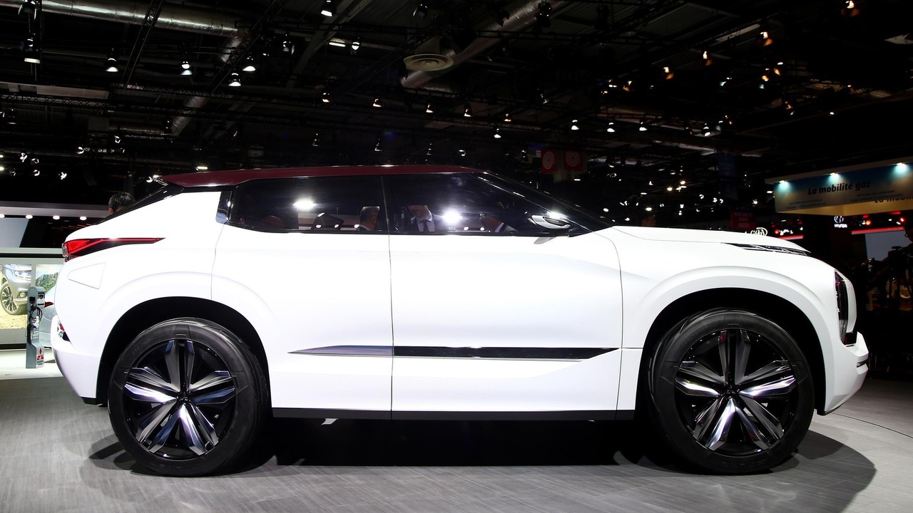 三菱gt-phev概念车亮相巴黎车展 欧蓝德雏形