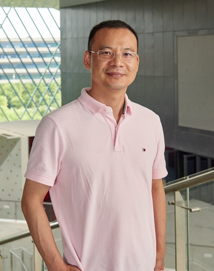 云栖小镇党委书记吕钢锋