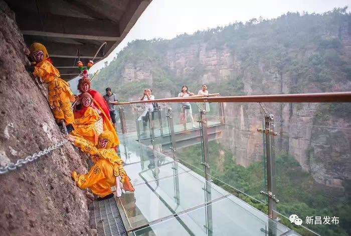 敢约吗?浙江最长玻璃栈道重新开放