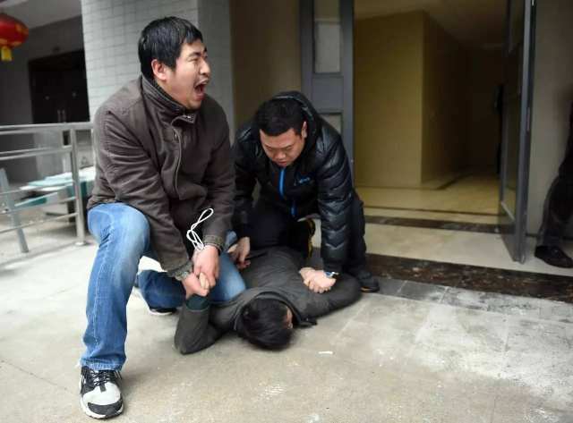 男子19年前抢劫杀人后脱逃 被抓时已身价千万