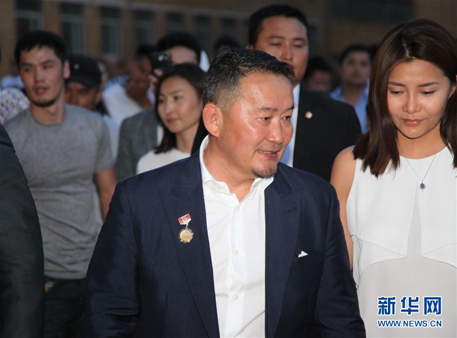 前柔道选手巴图勒嘎当选蒙古总统:有中国血统