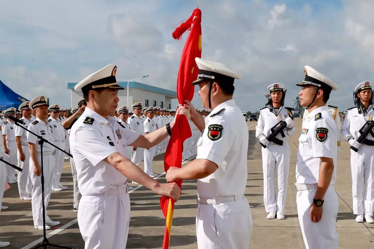 解放军驻吉布提保障基地成立 首批部队出征