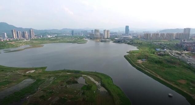 湖州则投入247亿元,完成149项建设任务,建成杭嘉湖地区环湖河道整治等