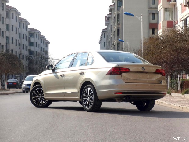 一汽-大众 宝来 2017款 230tsi dsg豪华型