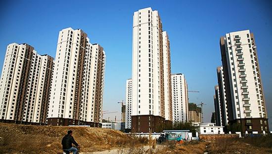 国庆假期楼市遇冷(国庆假期楼市遇冷    ,房企降价“杀疯了”    ,市场仍旧不买账)