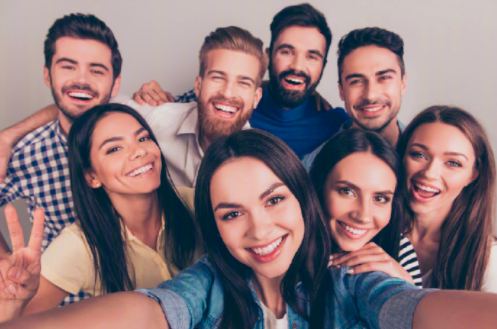 全面屏手机金立m7很有趣 3d多人自拍随意玩