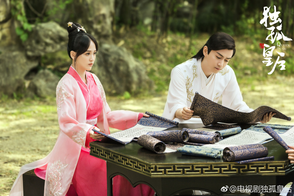 赵丽颖热巴杨幂 2018年播出的电视剧你最期待谁?