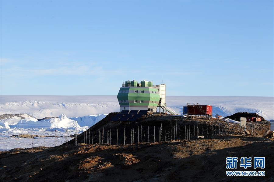 南极盛夏 中山站正是雪化时