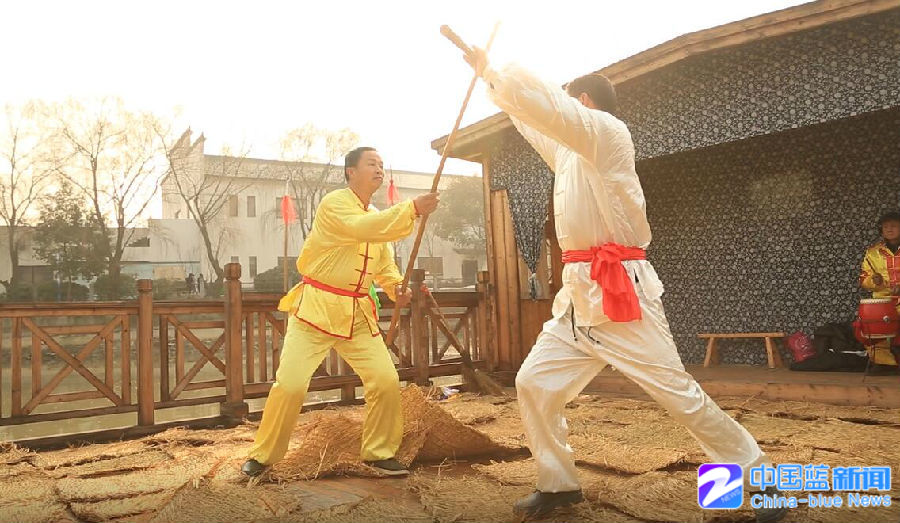 浙江湖州练市船拳—千年技艺上"村晚" 伸缩如鞭势如澜