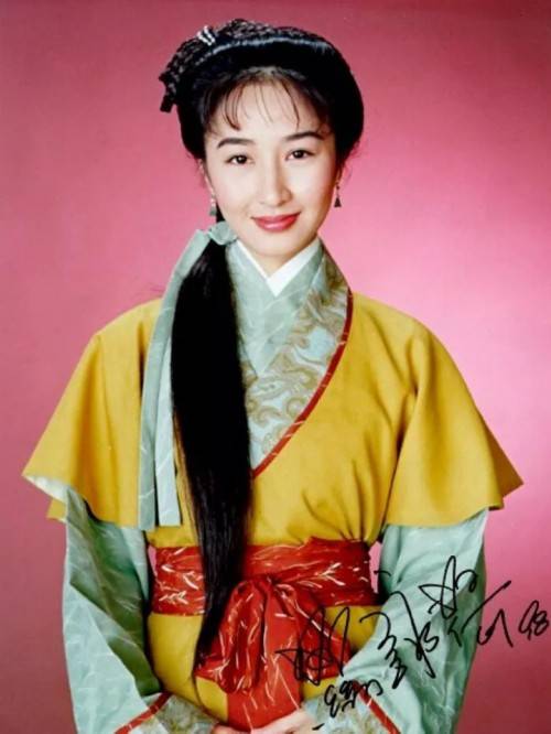 因为出演《河东狮吼》而走红,之后还凭借《苗翠花》中精湛的演技就