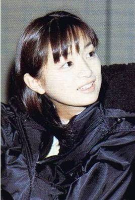 女星不易做!滨崎步再被吐槽 39岁被批胖成大妈