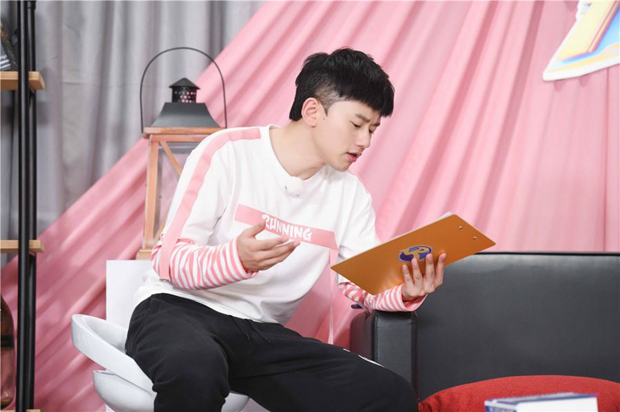 鹿晗惊艳开嗓反遭"diss"《奔跑吧》张杰张靓颖同台飙歌