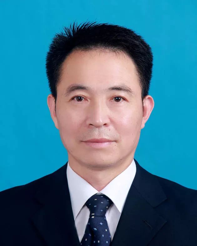 陈良军,男,浙江仙居人,中共党员,1977年8月出生,1996年8月参加工作