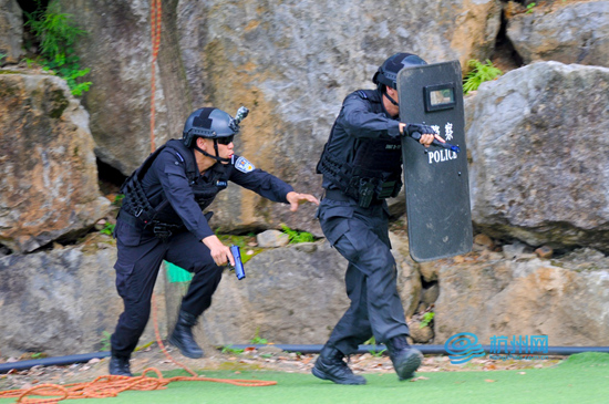 杭州特警利箭突击队 开展2018反恐实战演练