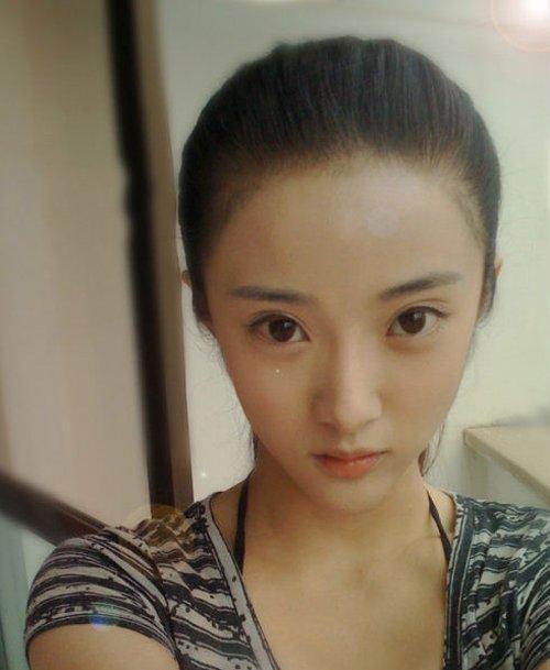 外表,在参演《一起来看流星雨》之前也演过不少戏,但陈昭羽始终不火