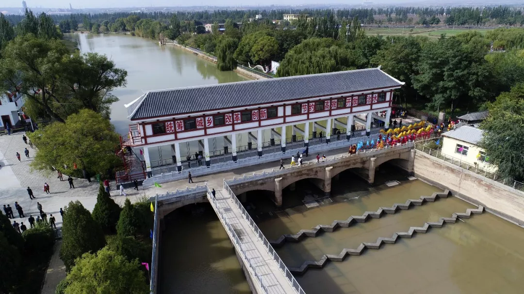 (明)朱栴《汉渠春涨》 "天下黄河富宁夏" 千百年来 宁夏因黄河而