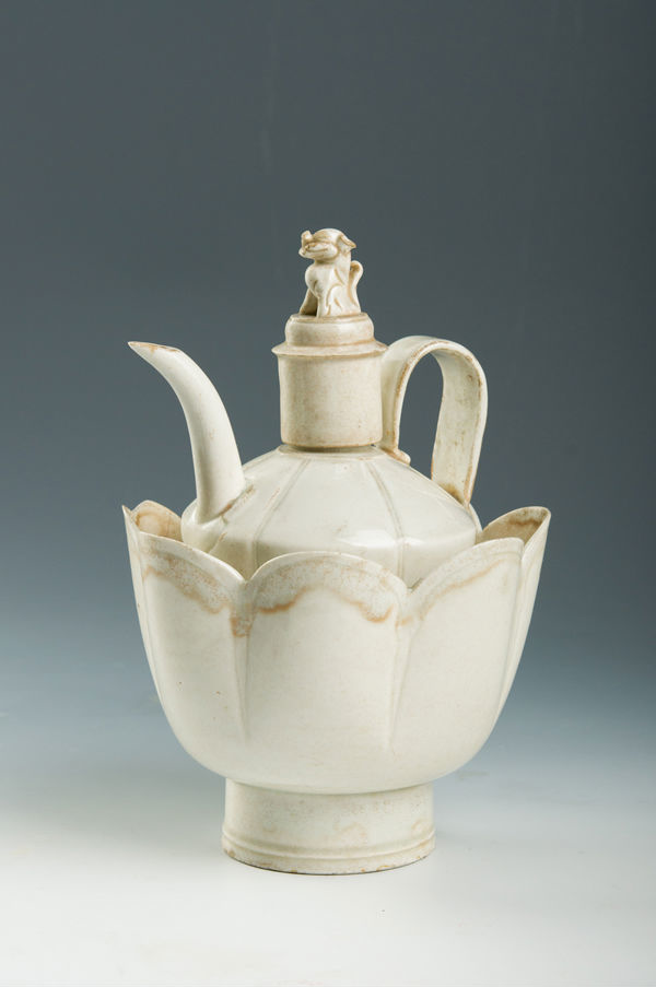 (北宋青白瓷注子,温碗  海宁东山宋墓m2出土)