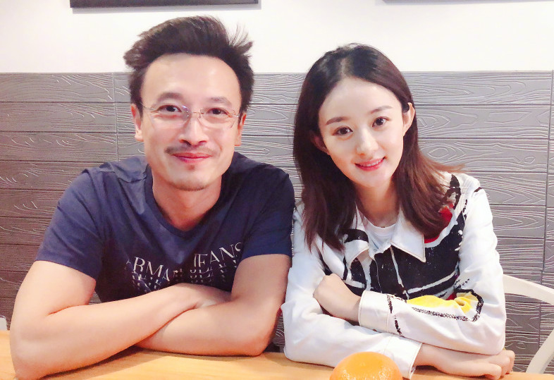 娱乐圈热衷于开美颜的明星不在少数,最典型的就是赵丽颖.