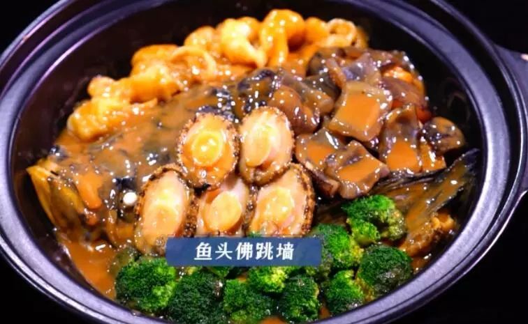 钟山阿姨突出重围!这波操作,超乎你的想象…… - 手机新蓝网