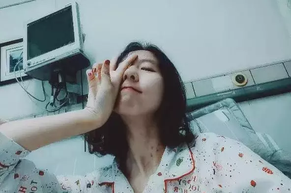 宁波"挡刀女孩"感动亿万网友 95后好青年是怎样炼成的?