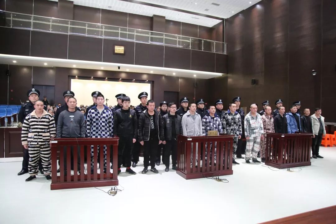 扫黑除恶一起重大涉恶案件在南浔公开宣判