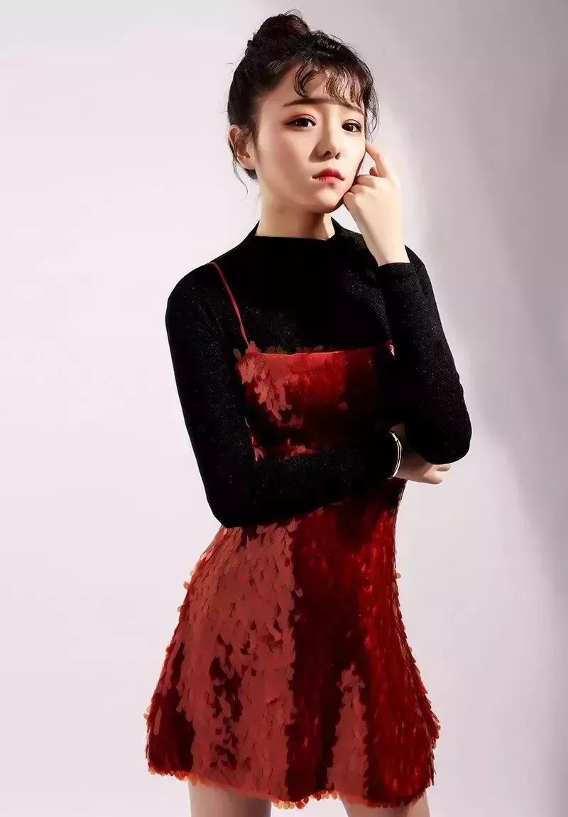 徐诗寒2018中国好声音谢霆锋战队人气学员人气明星倾情助阵直播地址