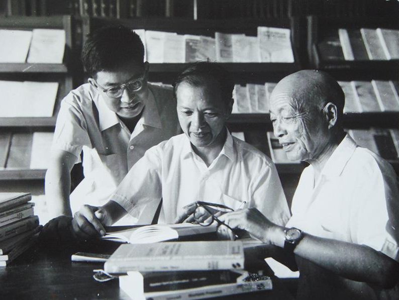 央视纪录片《百年巨匠》教育篇开篇在温开机 再现苏步青壮阔一生