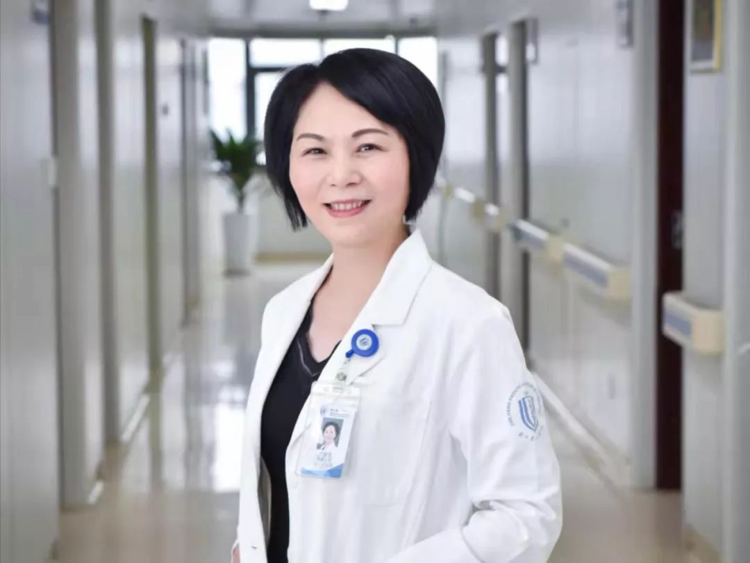 肿瘤内科主任-卢丽琴