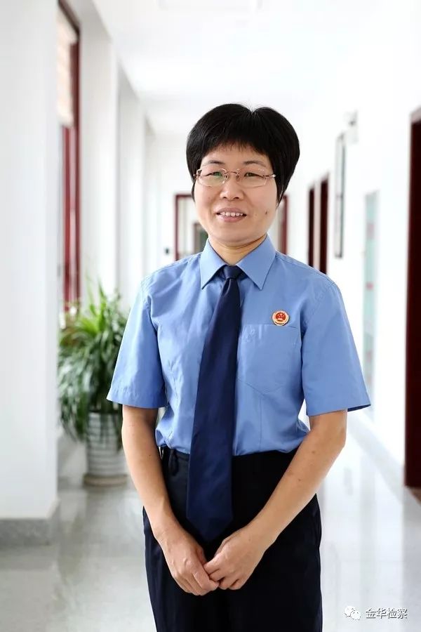 情系祖国 情系检察 | 方丽萌:相看总不厌,唯有检察蓝