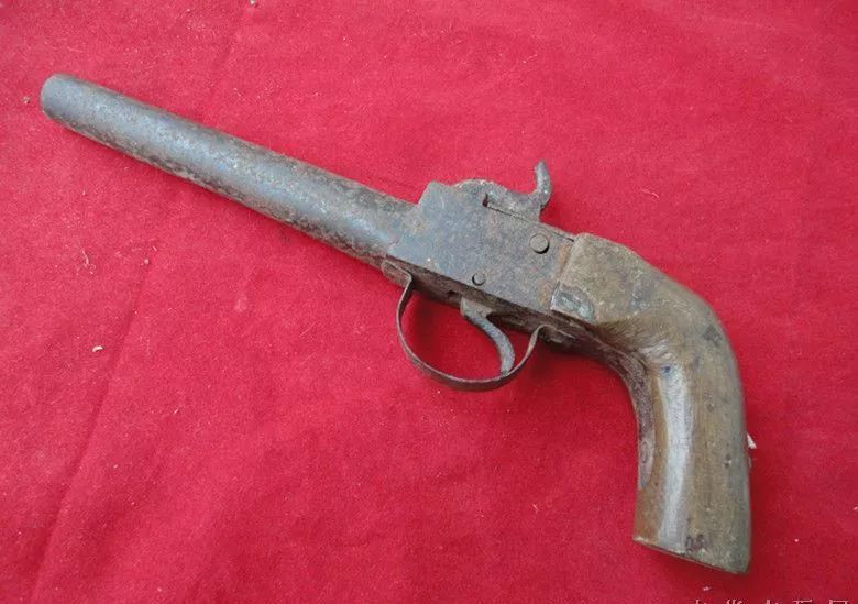 土铳也是枪用来打猎也犯罪