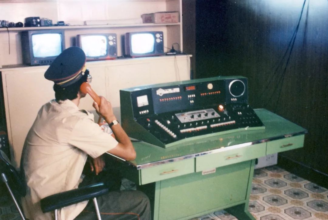 难忘峥嵘岁月浙江公安70年大事记19901999