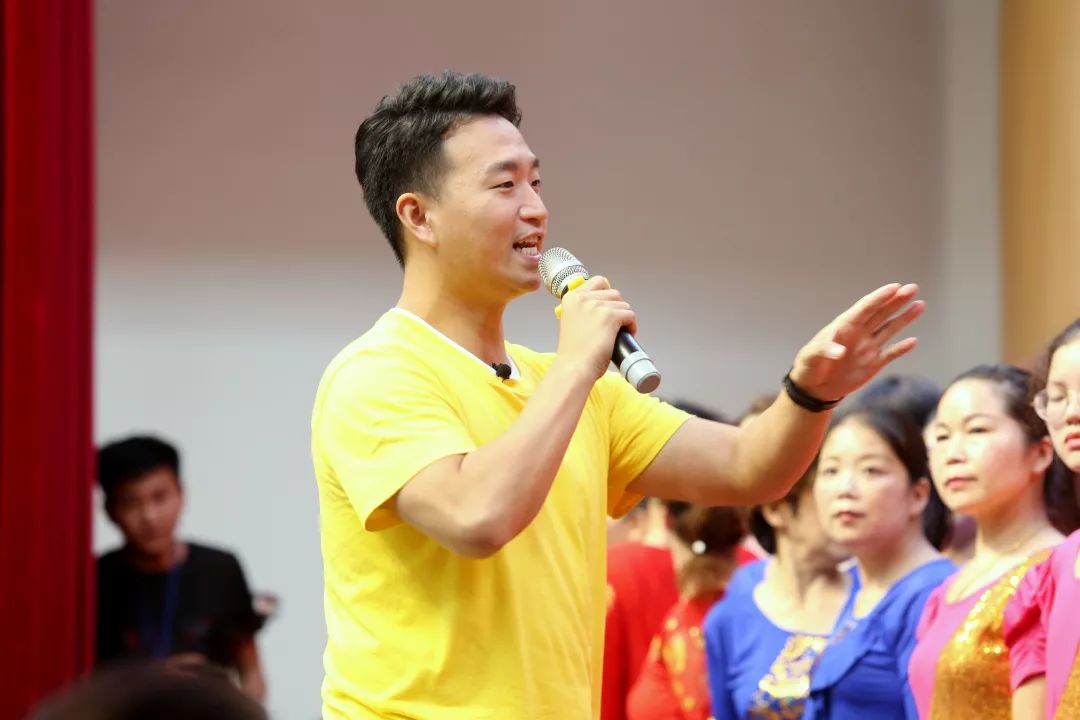 快听鞠萍姐姐乌兰图雅刘和刚师鹏都来湖州讲课了