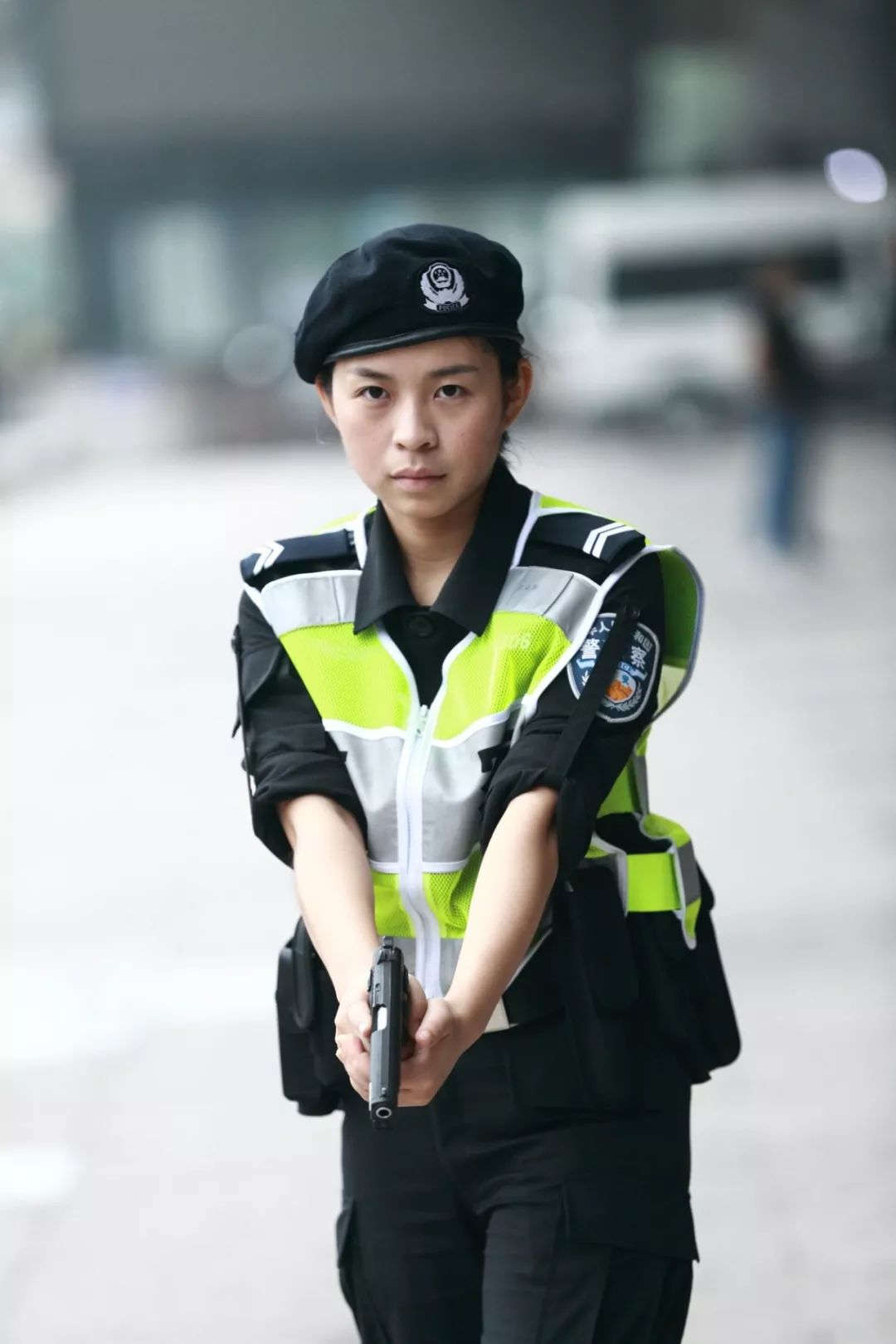 最美浙警寻找杭城美警90后警花苏晓敏平凡的岗位也能展现不一样的色彩