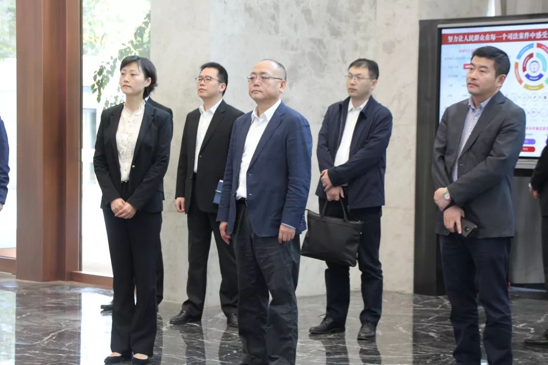 中央网信办政策法规局局长杨树桢一行来我院调研