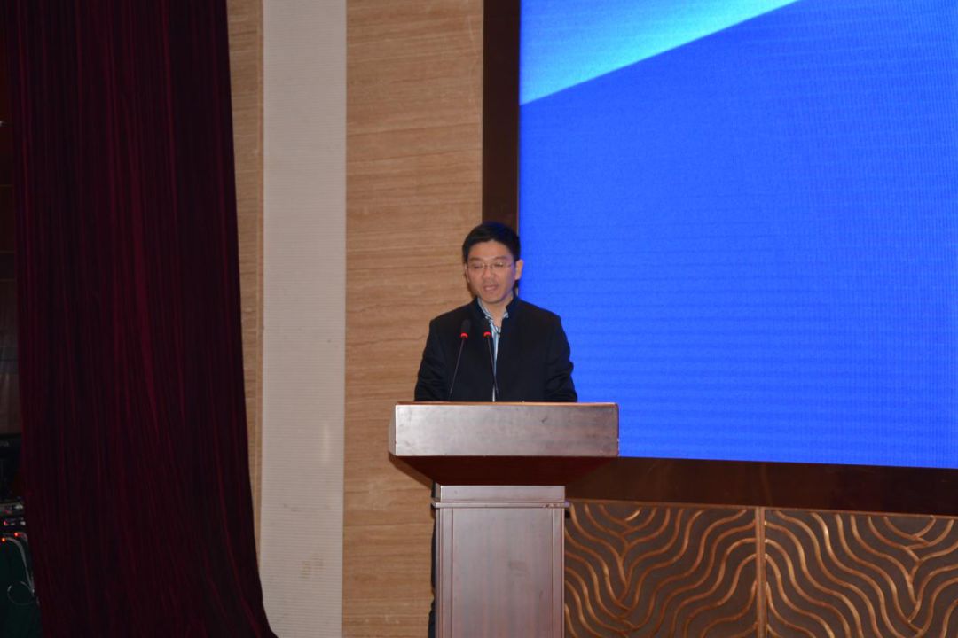 事务所陈子平本次论坛表彰了2019年度绍兴市优秀农村(社区)法律顾问