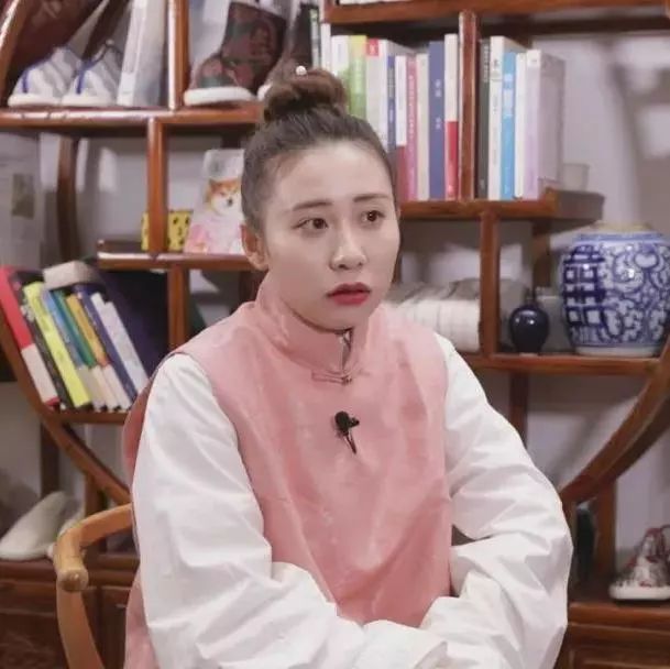 奇思妙想丨艾晨带着奶奶卖布鞋