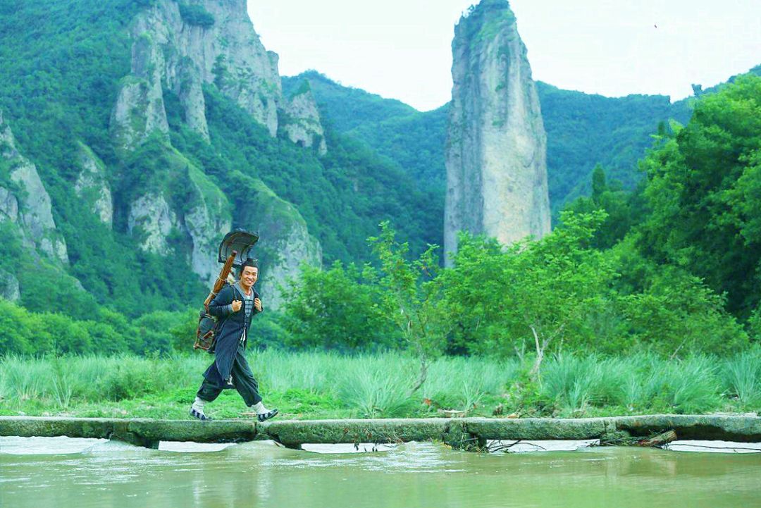 她既是《仙剑奇侠传》中的仙灵岛,也是《花千骨》中的长留仙境,还是