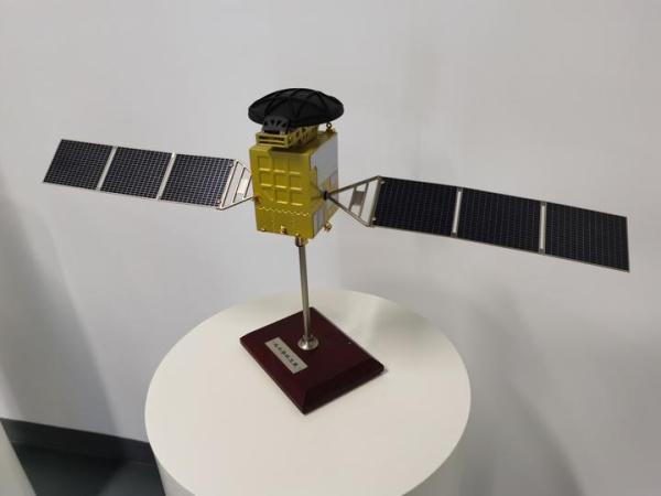 (北斗卫星模型)